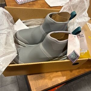 Muck Boot Ankle Boots